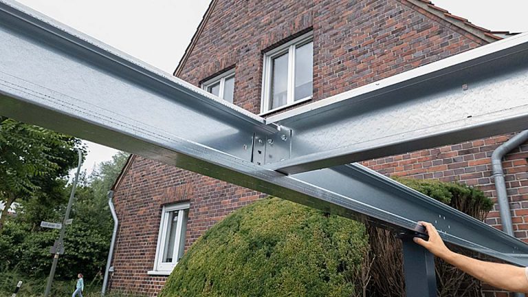 Warum eine Terrassenüberdachung aus Alu die bessere Alternative zu Holz ist