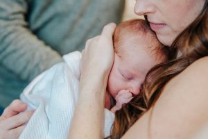 Fotografin Borken für natürliche Baby- und Babybauch Momente